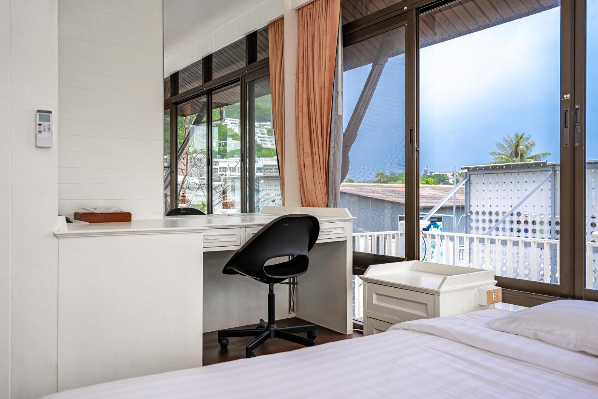The Color Kata Hotel Ngoại thất bức ảnh